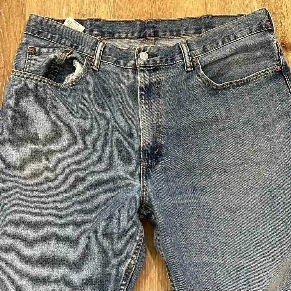 Levi's 550 Men's Straight Leg Denim Jeans Size 38x32 GUC